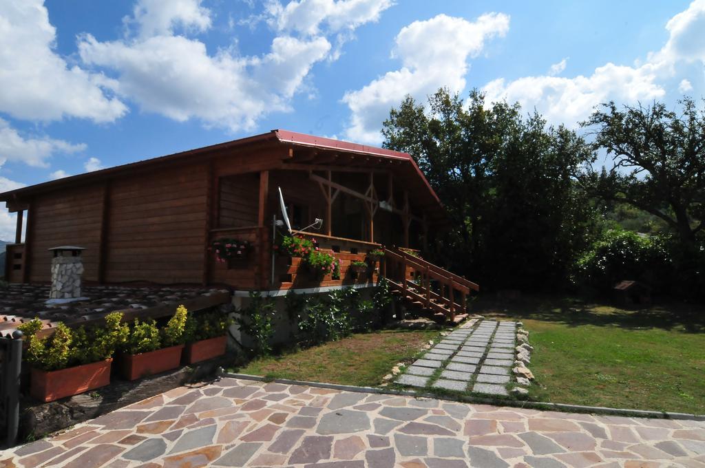 Chalet Dei Parchi Bed & Breakfast Saracinesco Dış mekan fotoğraf