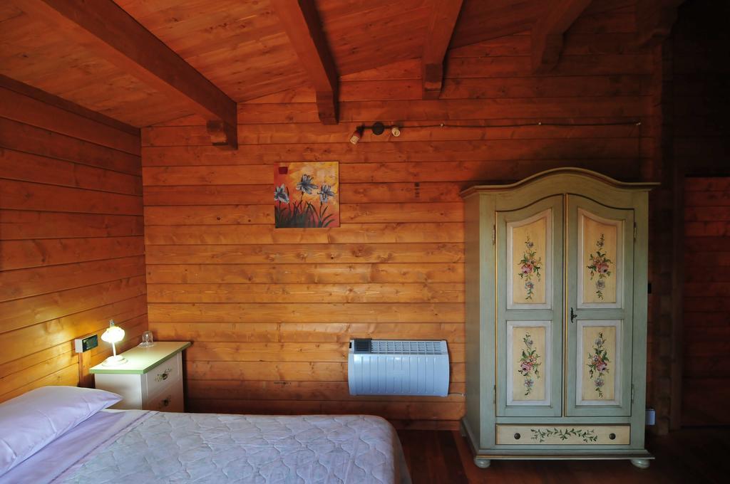 Chalet Dei Parchi Bed & Breakfast Saracinesco Oda fotoğraf