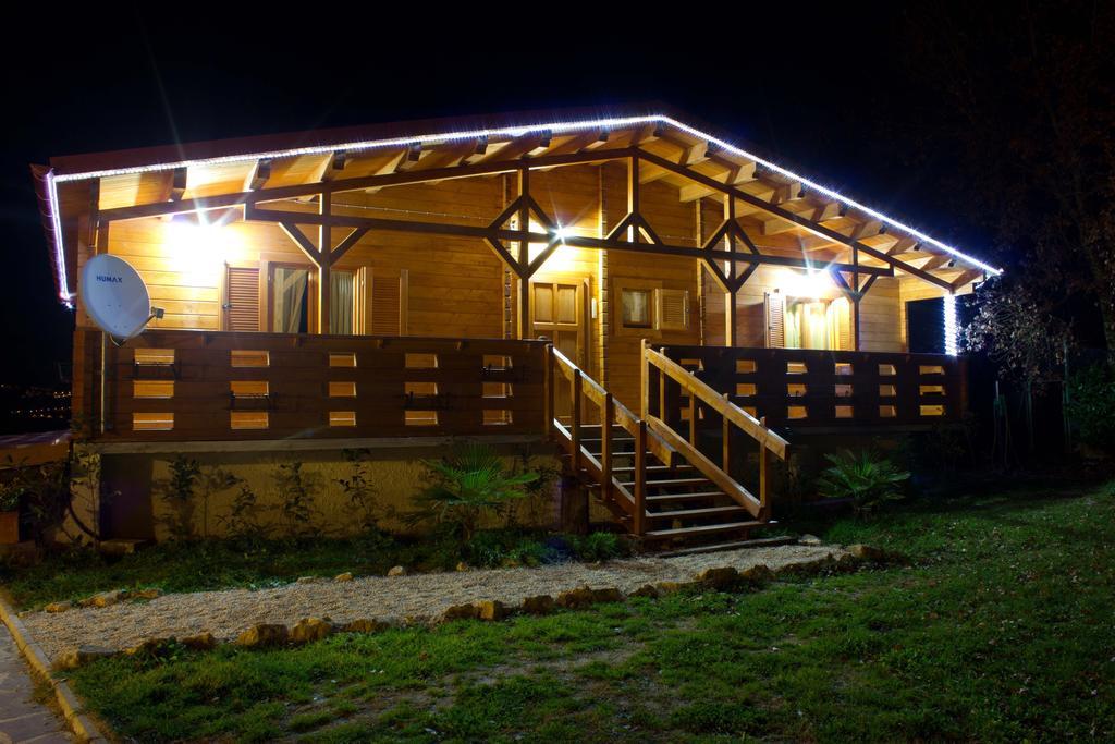Chalet Dei Parchi Bed & Breakfast Saracinesco Dış mekan fotoğraf